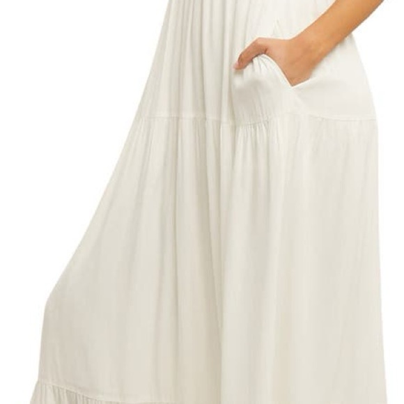 Dolman Sleeve Maxi Dress
WISHLIST - Picture 4 of 9